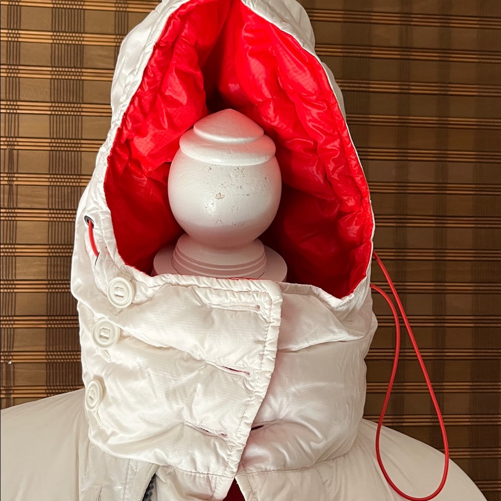 R13 Reversible Red and White long Puffer Anorak Jacket. - Picture 8 of 15
